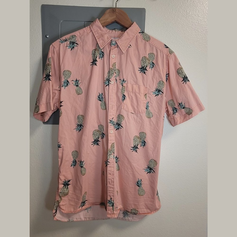 Urban Outfitters S Button Short Sleeve Shirt, Pink w/ Pineapple Print, Cotton